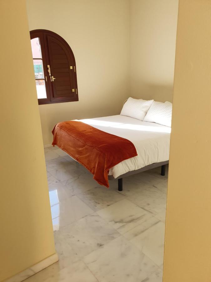 Habitaciones Casa Sevillana Centro エクステリア 写真